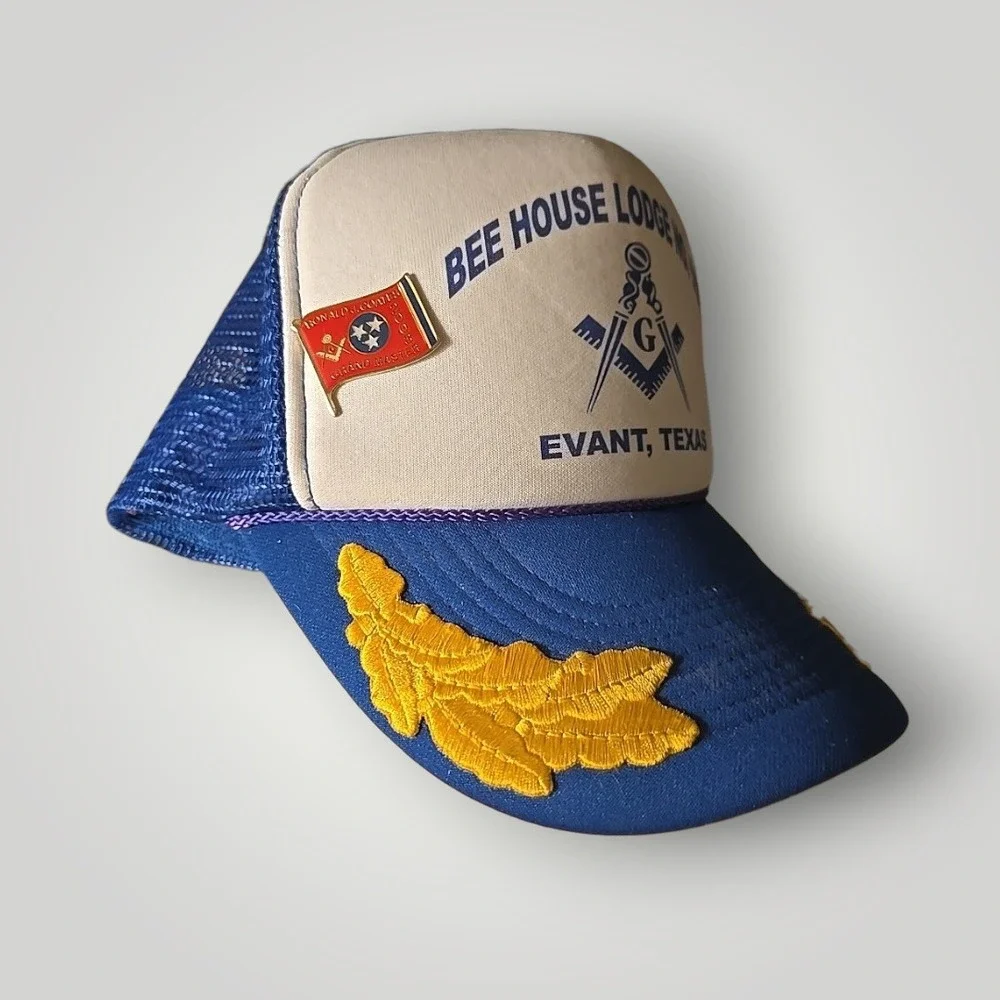VTG Bee House Lodge No 550 Evant Texas Masonic Trucker Hat Blue Grand Master Pin